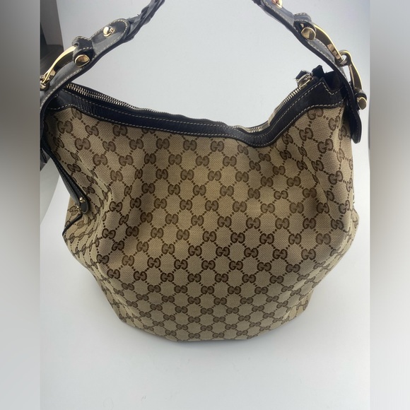 Gucci Pelham Hobo Bag - Picture 11 of 12